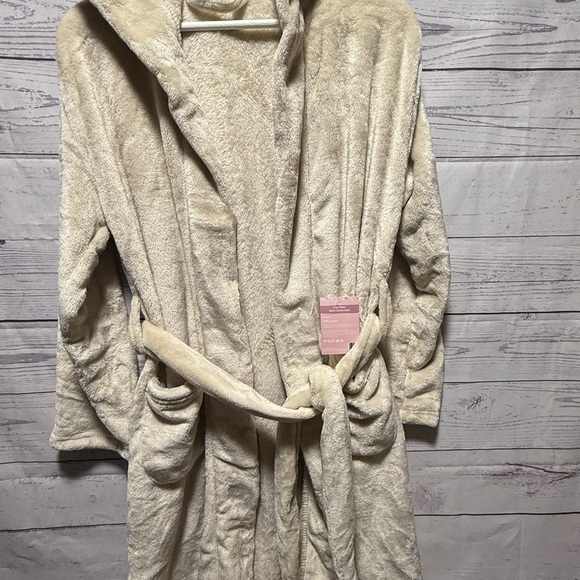 Summer & Rose Robe NWT - Picture 2 of 4